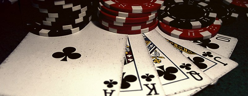 Risiko Pemakaian Pkv Games Hack